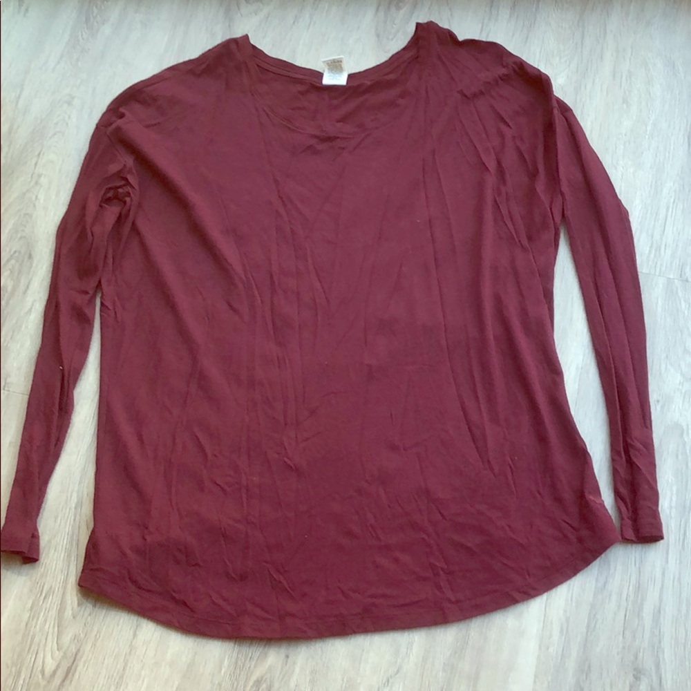 Maroon long sleeve shirt